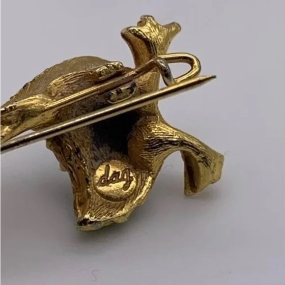 DAG David Grau Spanish Vintage Signed Adorable Green and Gold Enamel Duc… - Picture 3 of 3